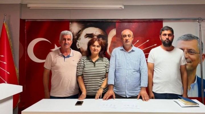 CHP MENEMEN İLÇE ÖRGÜTÜNDE TOPLU İSTİFA